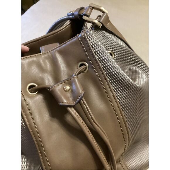 Gussaci Beautiful Vintage Metallic Tote Bag - Picture 8 of 12